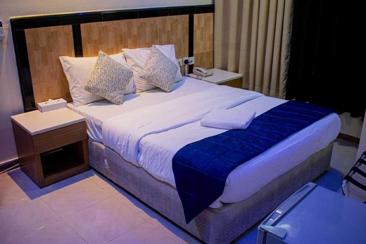 Sharjah Plaza Hotel المظهر الخارجي الصورة